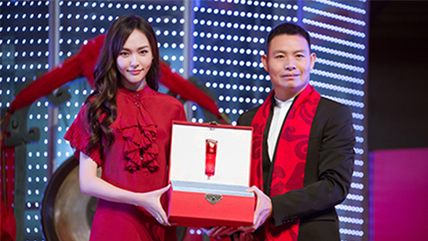 中国美正当红，乐天堂fun88A股上市，引领新时代